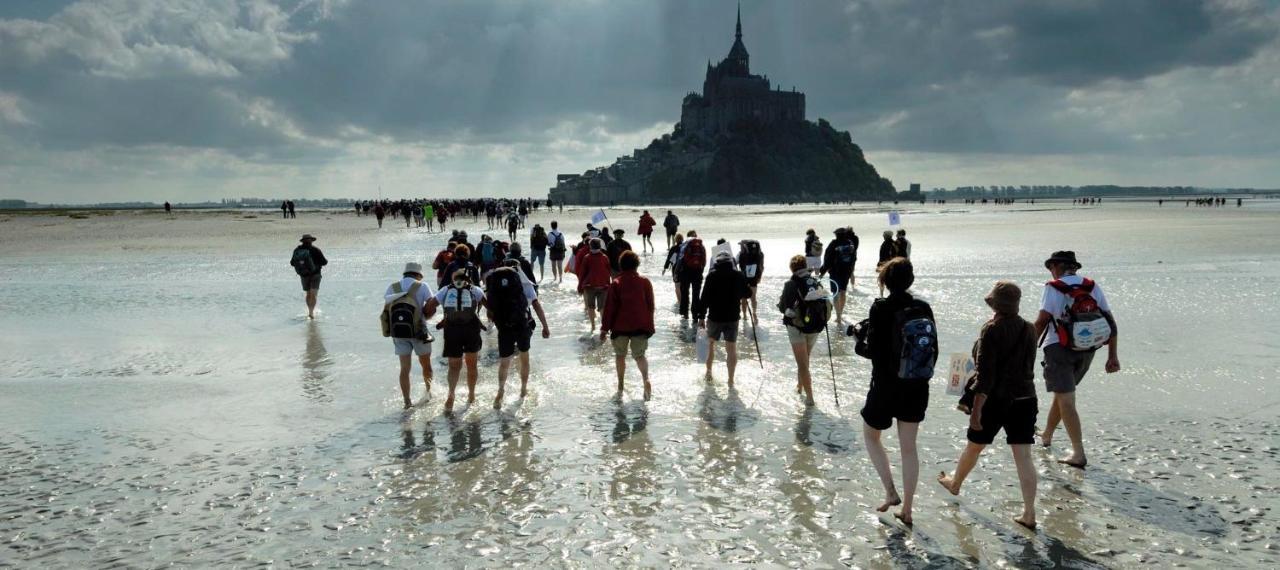 Chambres D'Hotes Avec Piscine Aux Agapanthes De Cromel - Mont Saint Michel Ngoại thất bức ảnh